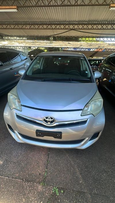 Toyota Ractis thumbnail 1