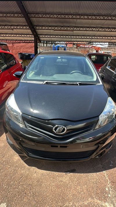 Toyota Vitz thumbnail 1