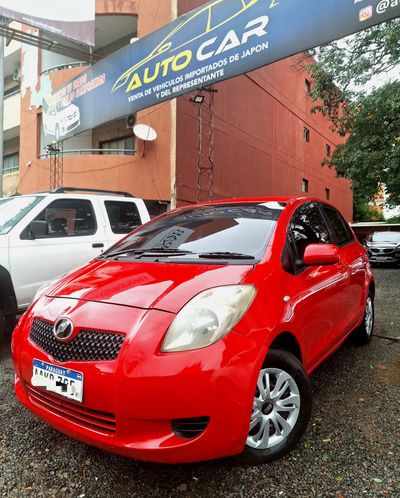 Toyota Vitz thumbnail 1