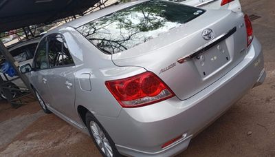 Toyota Allion thumbnail 1