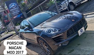 Porsche Macan thumbnail 1
