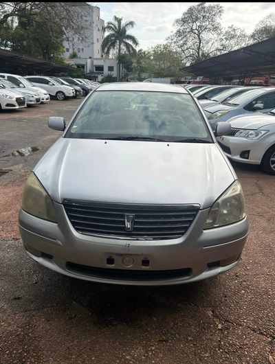 Toyota Premio thumbnail 1