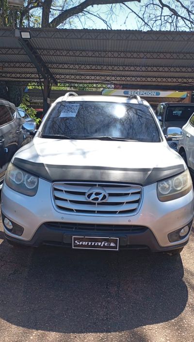 Hyundai Santa Fe thumbnail 1