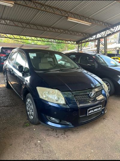 Toyota Auris thumbnail 1