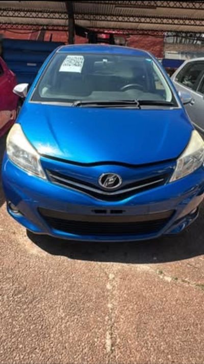 Toyota Vitz thumbnail 1