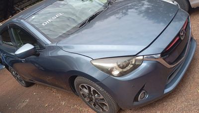 Mazda Demio thumbnail 1