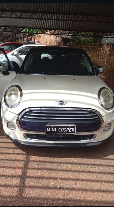 MINI Cooper thumbnail 1