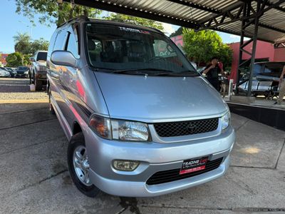 Toyota Regius thumbnail 1