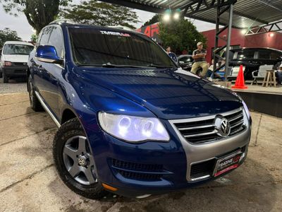 Volkswagen Touareg thumbnail 1