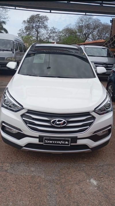 Hyundai Santa Fe thumbnail 1
