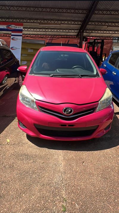 Toyota Vitz thumbnail 1