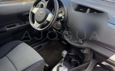 Toyota Vitz miniatura 8