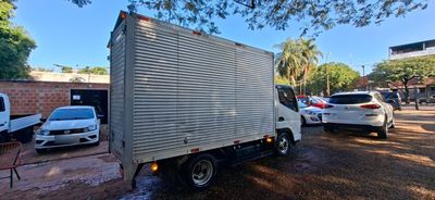 Mitsubishi Canter Guts miniatura 3
