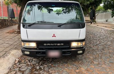Mitsubishi Canter miniatura 2