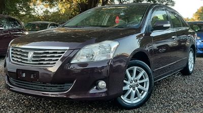 Toyota Premio thumbnail 1