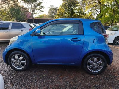 Toyota iQ miniatura 16