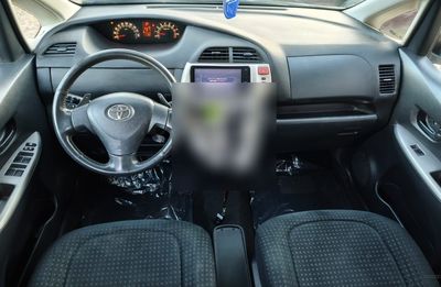 Toyota Ractis miniatura 5
