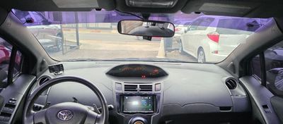 Toyota Vitz miniatura 15