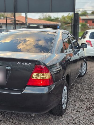 Toyota Corolla miniatura 2