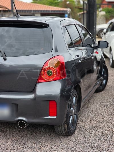 Toyota Vitz miniatura 16