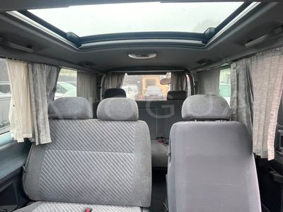 Toyota Granvia miniatura 8