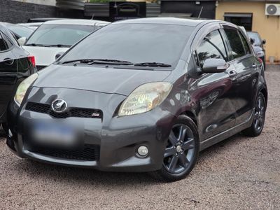 Toyota Vitz miniatura 3
