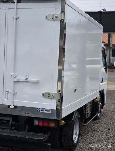 Mitsubishi Canter Fuso miniatura 6