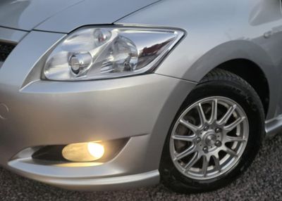 Toyota Auris thumbnail 1