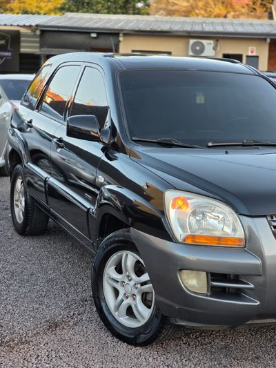 Kia Sportage thumbnail 1