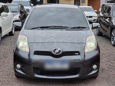 Toyota Vitz miniatura 12