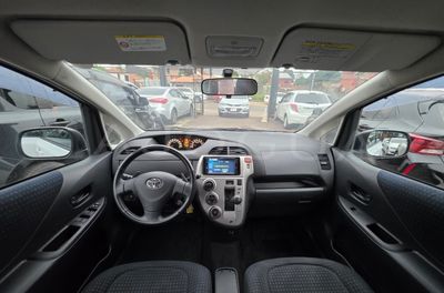 Toyota Ractis miniatura 10