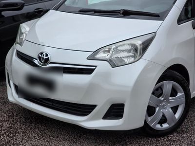 Toyota Ractis thumbnail 1