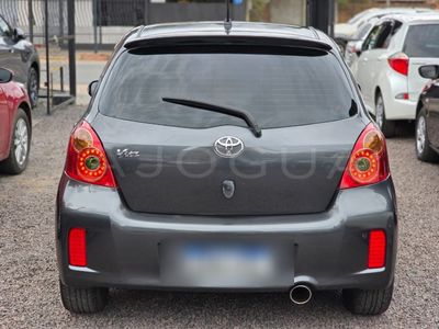 Toyota Vitz miniatura 4