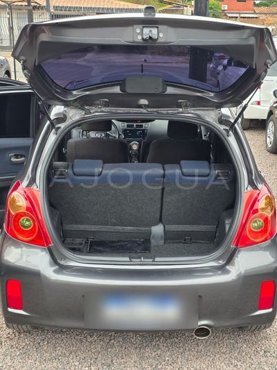 Toyota Vitz miniatura 18