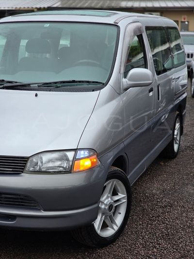 Toyota Granvia 1996