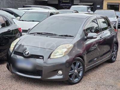 Toyota Vitz miniatura 2