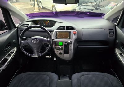 Toyota Ractis miniatura 4