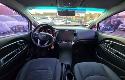 Kia Rio miniatura 5