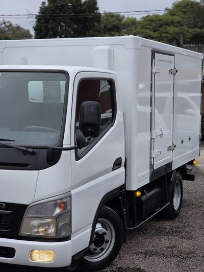 Mitsubishi Canter Fuso miniatura 14