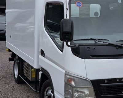 Mitsubishi Canter Fuso miniatura 4