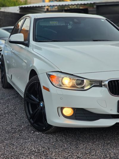 BMW 3 thumbnail 1