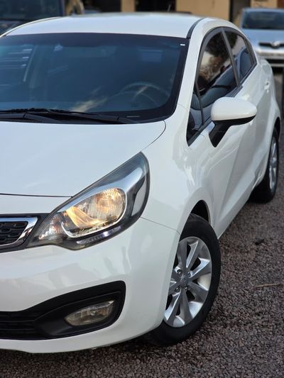 Kia Rio miniatura 14