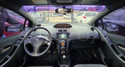 Toyota Vitz miniatura 7