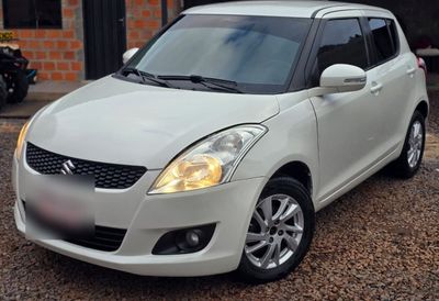 Suzuki Swift miniatura 2