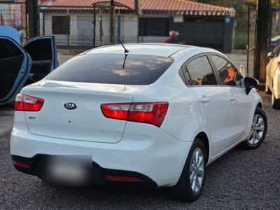 Kia Rio miniatura 8