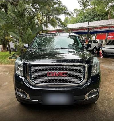 GMC Yukon miniatura 2