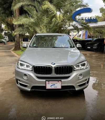 BMW X5 thumbnail 1