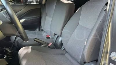 Nissan Frontier miniatura 5