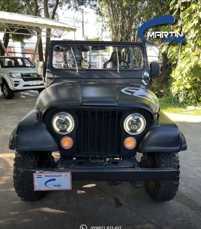 Jeep CJ7 thumbnail 1