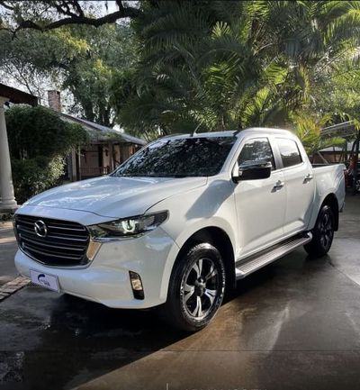 Mazda BT-50 thumbnail 1